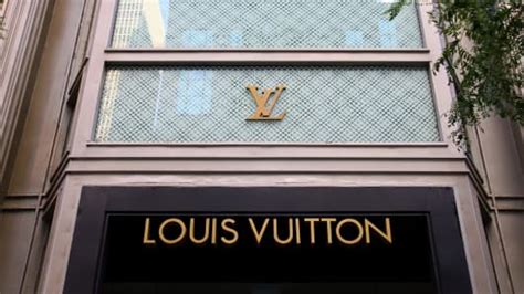 shop louis vuitton online europe|Louis Vuitton tekkie.